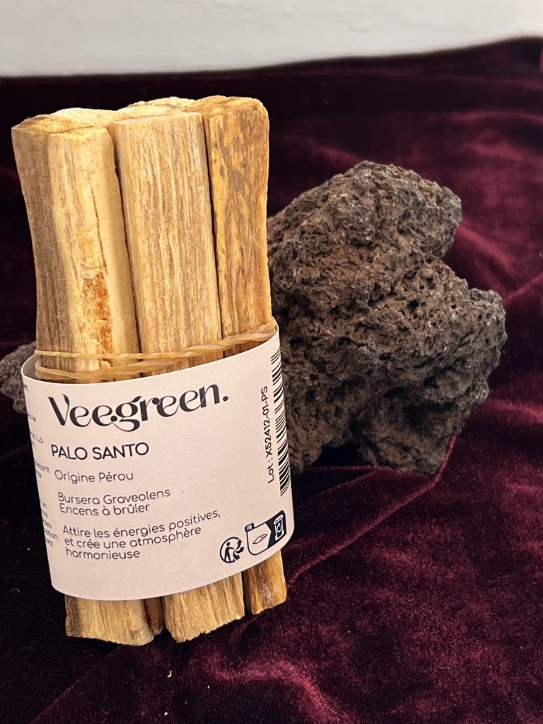 Baton de palo santo effet énergisant