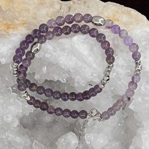 Bracelet acier argenté pierre naturelle amethyste