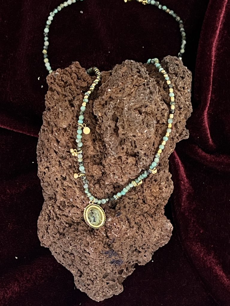 Collier pierre naturelle turquoise