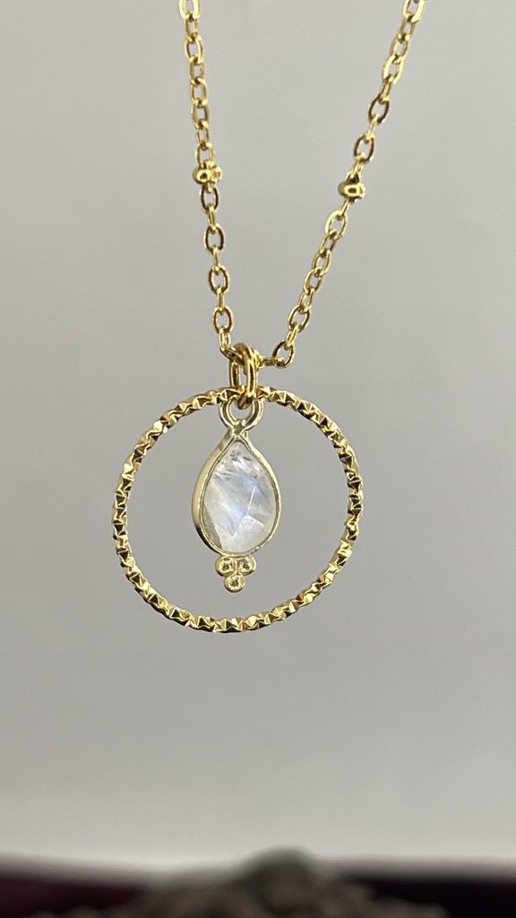 Collier en Pierre de Lune Arc-en-ciel